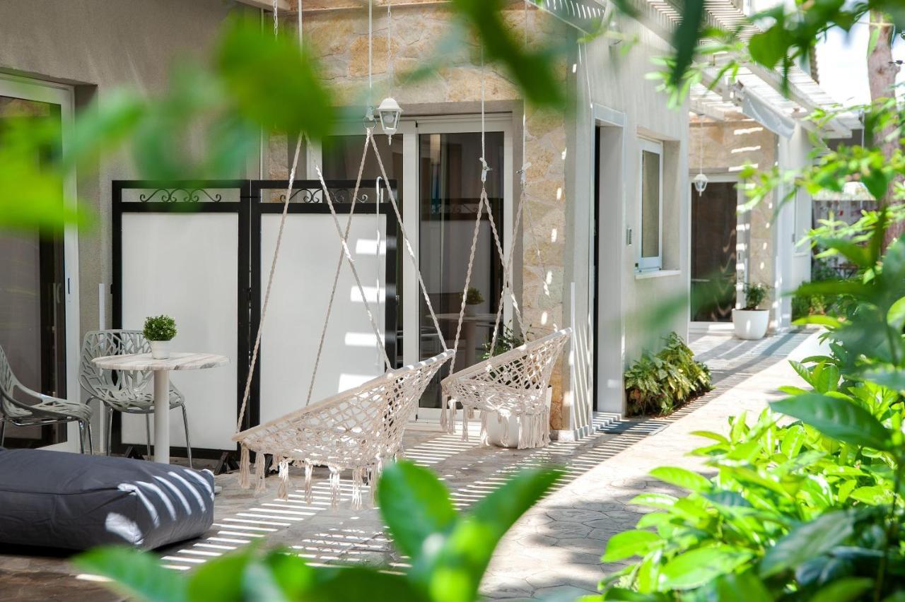 Alekos Luxury Suites Free 24H Transportation From - To Airport أرتيميدا المظهر الخارجي الصورة