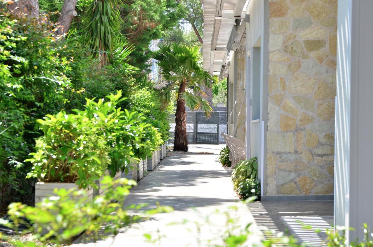Alekos Luxury Suites Free 24H Transportation From - To Airport أرتيميدا المظهر الخارجي الصورة