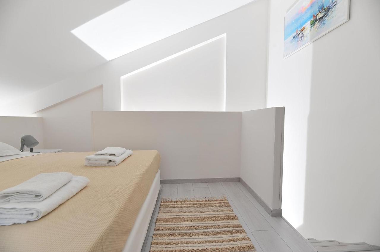 Alekos Luxury Suites Free 24H Transportation From - To Airport أرتيميدا المظهر الخارجي الصورة