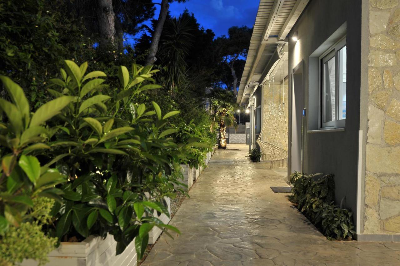 Alekos Luxury Suites Free 24H Transportation From - To Airport أرتيميدا المظهر الخارجي الصورة