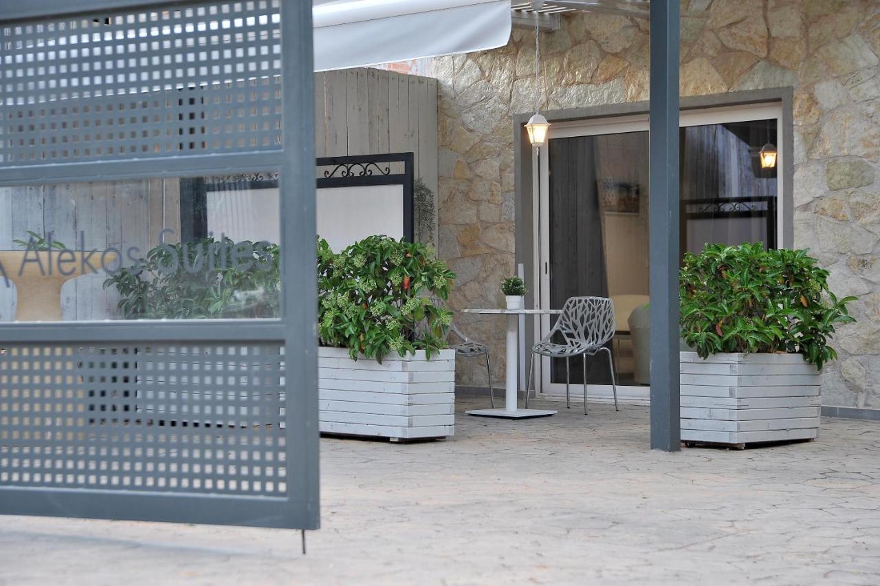 Alekos Luxury Suites Free 24H Transportation From - To Airport أرتيميدا المظهر الخارجي الصورة