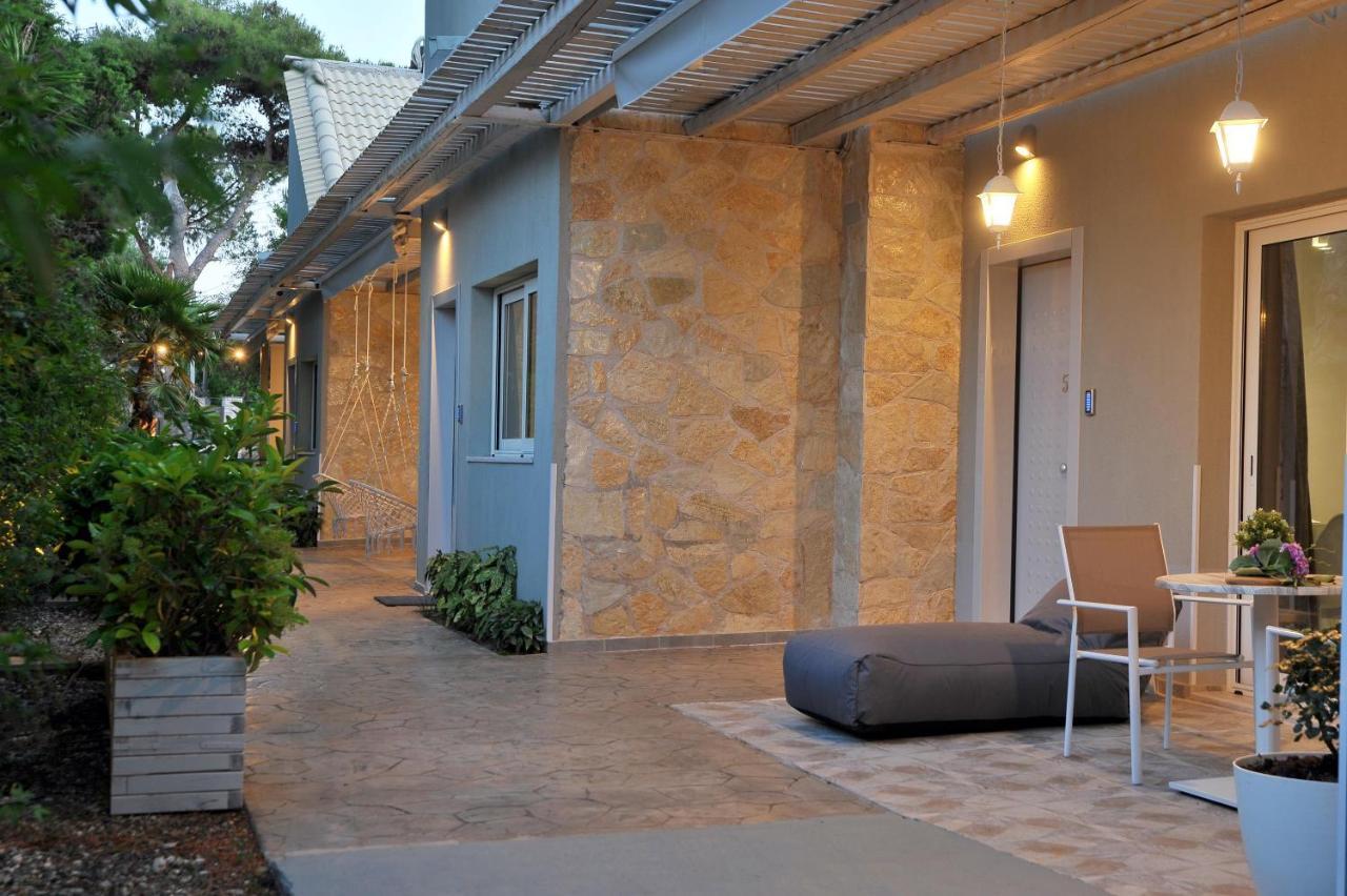 Alekos Luxury Suites Free 24H Transportation From - To Airport أرتيميدا المظهر الخارجي الصورة