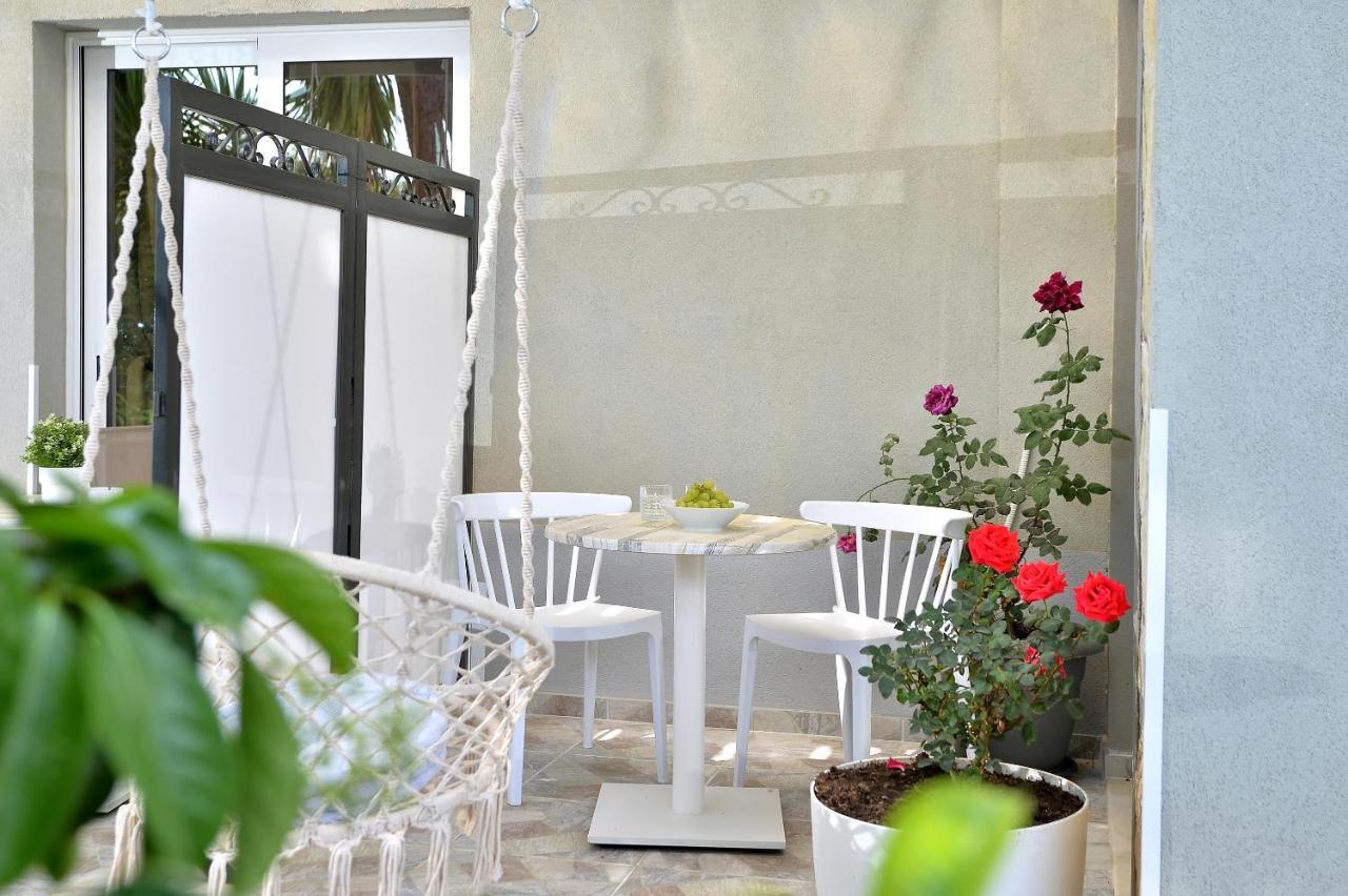 Alekos Luxury Suites Free 24H Transportation From - To Airport أرتيميدا المظهر الخارجي الصورة