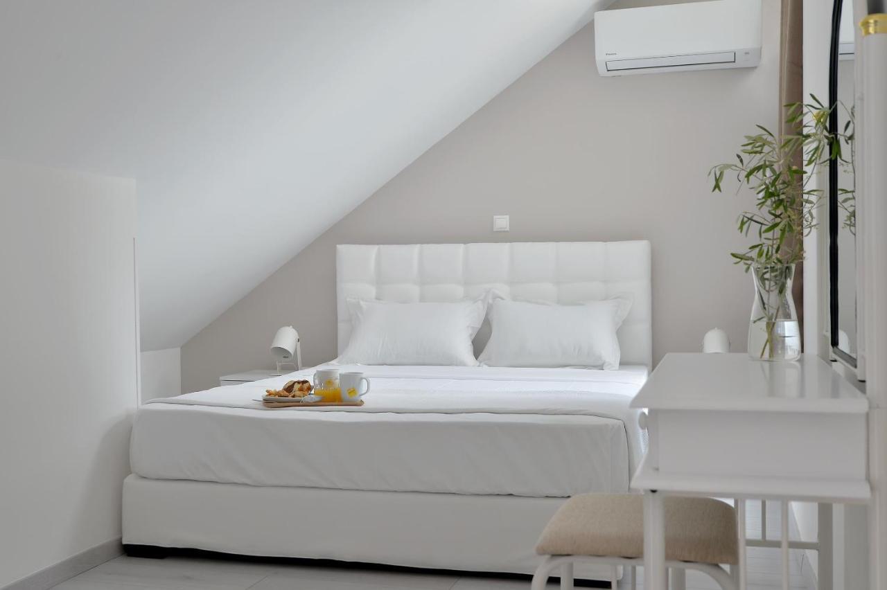 Alekos Luxury Suites Free 24H Transportation From - To Airport أرتيميدا المظهر الخارجي الصورة