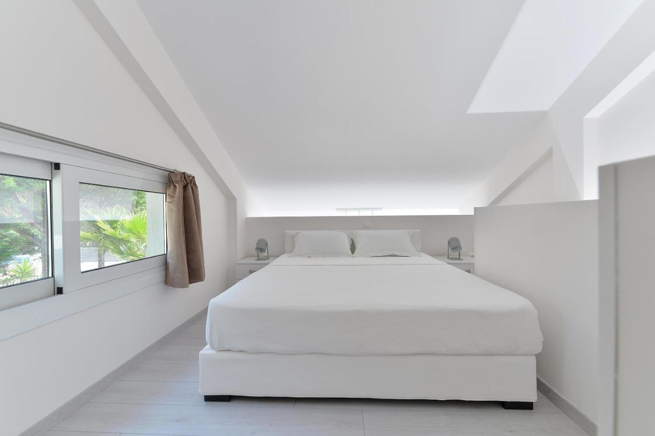 Alekos Luxury Suites Free 24H Transportation From - To Airport أرتيميدا المظهر الخارجي الصورة