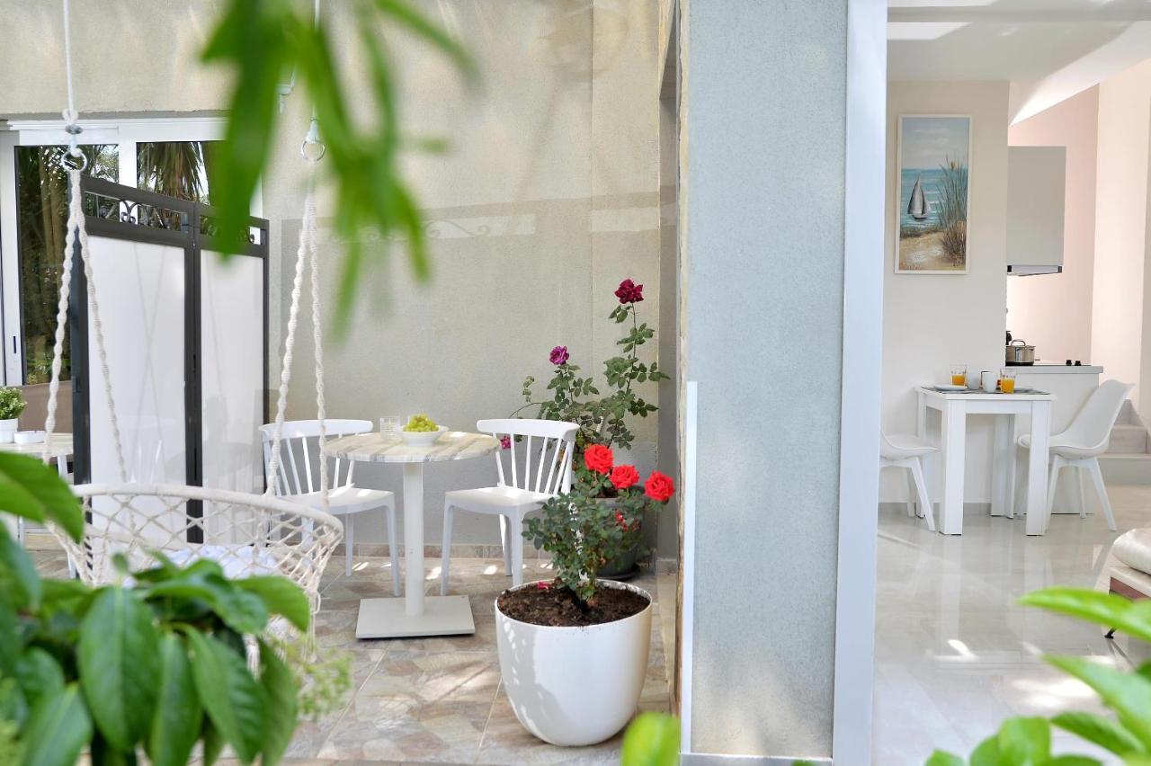 Alekos Luxury Suites Free 24H Transportation From - To Airport أرتيميدا المظهر الخارجي الصورة